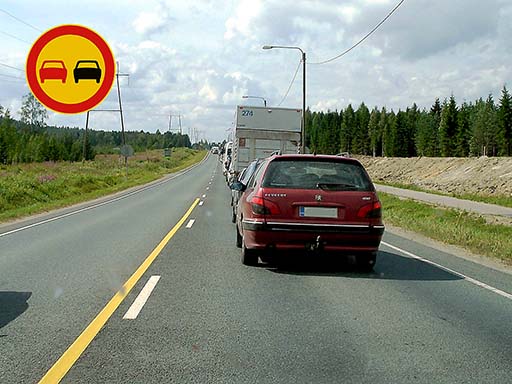 ohitusta edeltävä liikennetilanne