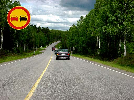 ohitusta edeltävä liikennetilanne